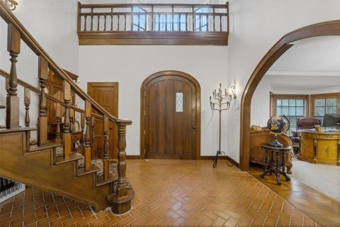 House in Longwood, Florida 5 bedrooms, 712.84 sq.m. № 2277935 - photo 12
