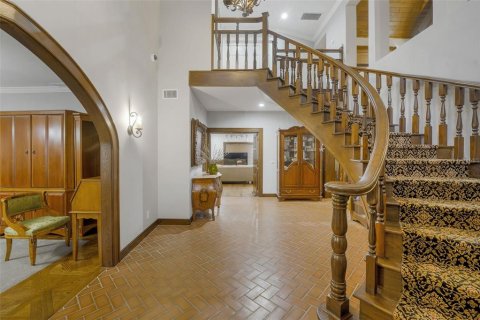 House in Longwood, Florida 5 bedrooms, 712.84 sq.m. № 2277935 - photo 13