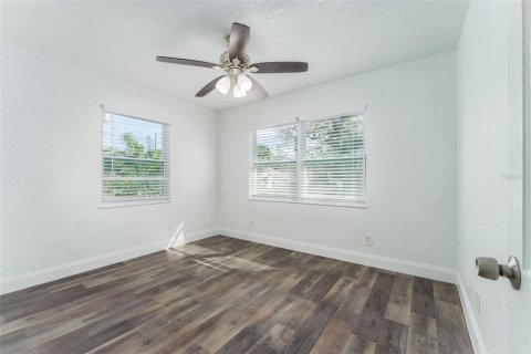 Villa ou maison à vendre à Saint Petersburg, Floride: 4 chambres, 174.66 m2 № 2408830 - photo 28