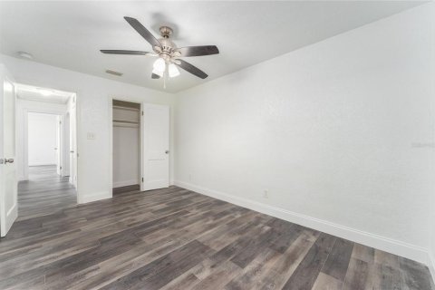 Villa ou maison à vendre à Saint Petersburg, Floride: 4 chambres, 174.66 m2 № 2408830 - photo 19
