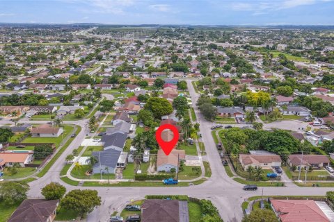 Villa ou maison à vendre à Homestead, Floride: 4 chambres, 149.67 m2 № 1969497 - photo 23