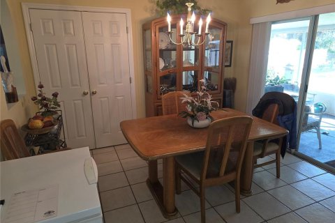 House in Spring Hill, Florida 4 bedrooms, 157.19 sq.m. № 1849813 - photo 6