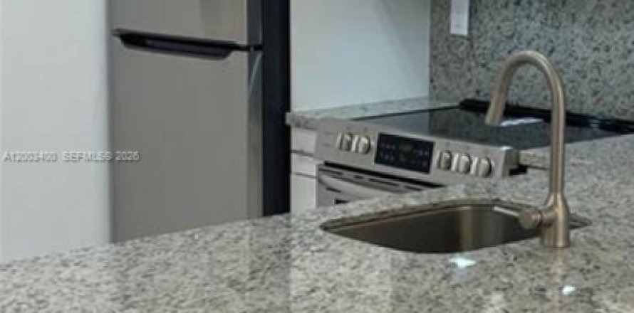 Condo à Miami, Floride, 2 chambres  № 2066605