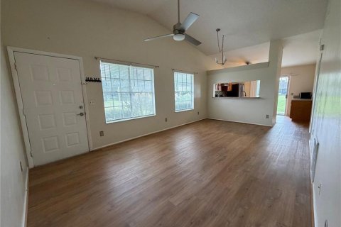 Villa ou maison à louer à Kissimmee, Floride: 3 chambres, 98.1 m2 № 2404841 - photo 19