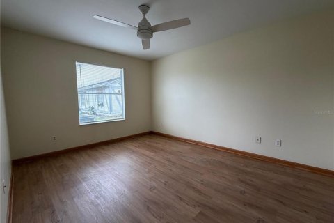 Villa ou maison à louer à Kissimmee, Floride: 3 chambres, 98.1 m2 № 2404841 - photo 9
