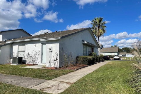 Villa ou maison à louer à Kissimmee, Floride: 3 chambres, 98.1 m2 № 2404841 - photo 20