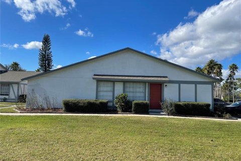 Villa ou maison à louer à Kissimmee, Floride: 3 chambres, 98.1 m2 № 2404841 - photo 2