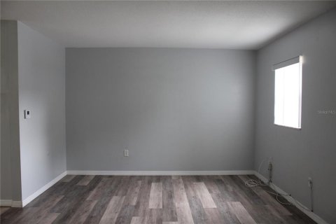 House in Lakeland, Florida 4 bedrooms, 153.85 sq.m. № 1910754 - photo 11