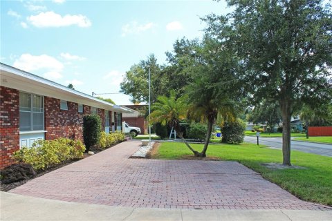 House in Lakeland, Florida 4 bedrooms, 153.85 sq.m. № 1910754 - photo 4