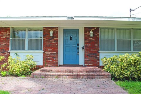 House in Lakeland, Florida 4 bedrooms, 153.85 sq.m. № 1910754 - photo 8
