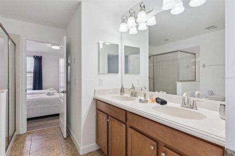 Casa en venta en Davenport, Florida, 8 dormitorios, 363.15 m2 № 2238203 - foto 27