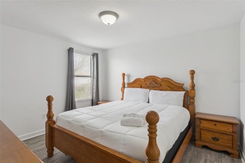 Casa en venta en Davenport, Florida, 8 dormitorios, 363.15 m2 № 2238203 - foto 24