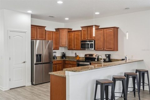 Casa en venta en Davenport, Florida, 8 dormitorios, 363.15 m2 № 2238203 - foto 14