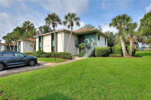 Condominio en venta en Haines City, Florida, 2 dormitorios, 102.01 m2 № 1194922 - foto 1