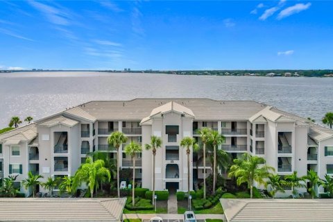 Condominio en venta en Bradenton, Florida, 2 dormitorios, 104.14 m2 № 1908521 - foto 1