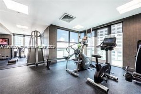 Condo in Miami, Florida, 2 bedrooms  № 1956062 - photo 14