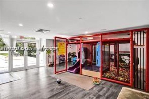 Condo in Miami, Florida, 2 bedrooms  № 1956062 - photo 18