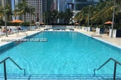 Condo in Miami, Florida, 2 bedrooms  № 1956062 - photo 7
