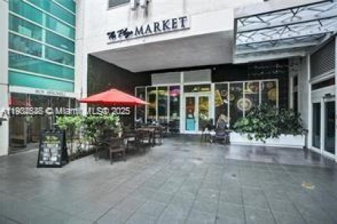 Condo in Miami, Florida, 2 bedrooms  № 1956062 - photo 20