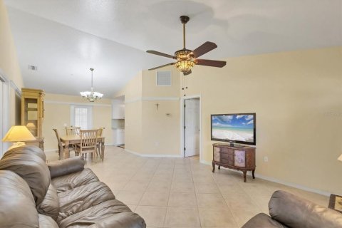 House in Englewood, Florida 3 bedrooms, 131.18 sq.m. № 1675383 - photo 7