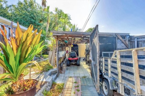 House in Englewood, Florida 3 bedrooms, 131.18 sq.m. № 1675383 - photo 20