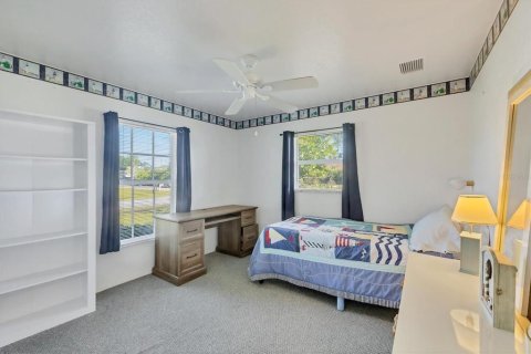 House in Englewood, Florida 3 bedrooms, 131.18 sq.m. № 1675383 - photo 16