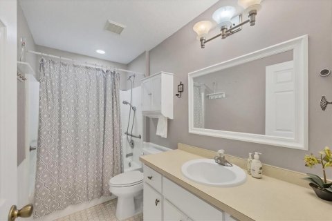 House in Englewood, Florida 3 bedrooms, 131.18 sq.m. № 1675383 - photo 17