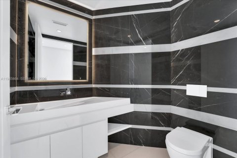 Condo in Sunny Isles Beach, Florida, 5 bedrooms № 2088948 - photo 27