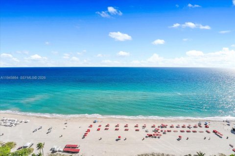 Condo in Sunny Isles Beach, Florida, 5 bedrooms № 2088948 - photo 15