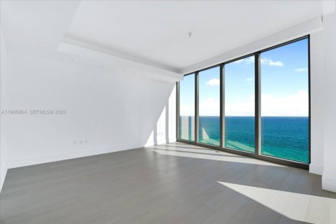 Condo in Sunny Isles Beach, Florida, 5 bedrooms № 2088948 - photo 20