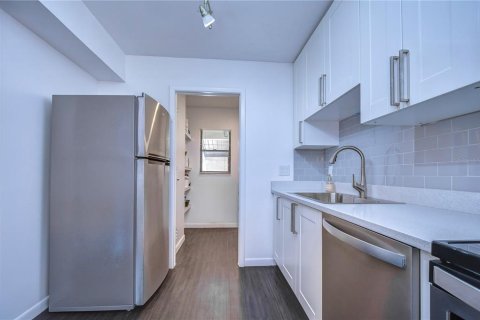Copropriété à louer à Palm Harbor, Floride: 2 chambres, 123.84 m2 № 1826940 - photo 18