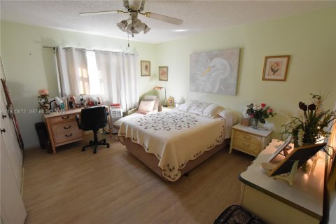 Casa en venta en West Palm Beach, Florida, 1 dormitorio, 61.5 m2 № 1993806 - foto 19