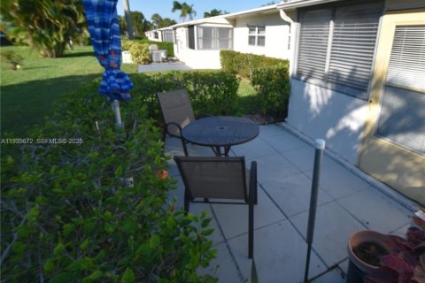 Casa en venta en West Palm Beach, Florida, 1 dormitorio, 61.5 m2 № 1993806 - foto 6