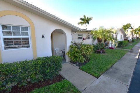 Casa en venta en West Palm Beach, Florida, 1 dormitorio, 61.5 m2 № 1993806 - foto 1