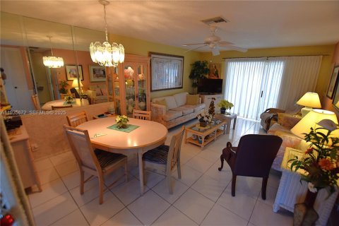 Casa en venta en West Palm Beach, Florida, 1 dormitorio, 61.5 m2 № 1993806 - foto 12