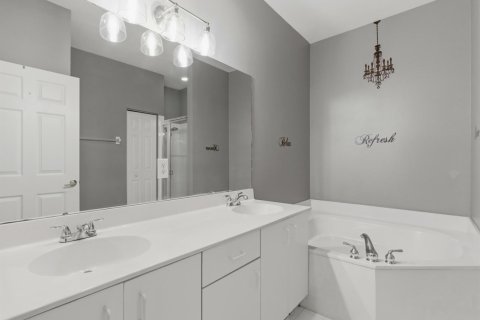Apartment in Sunrise, Florida 2 bedrooms, 122.63 sq.m. № 2382842 - photo 14
