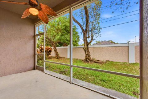 Apartment in Sunrise, Florida 2 bedrooms, 122.63 sq.m. № 2382842 - photo 30