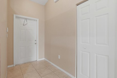 Apartment in Sunrise, Florida 2 bedrooms, 122.63 sq.m. № 2382842 - photo 4