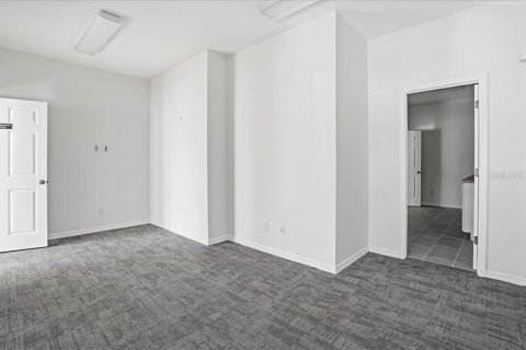 Immobilier commercial à vendre à Bradenton, Floride: 174.19 m2 № 2387742 - photo 23