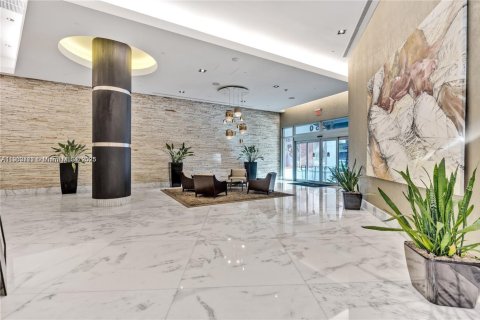 Снять в аренду кондоминиум в Майами, Флорида 1 спальня, 75.62м2, № 1956044 - фото 8