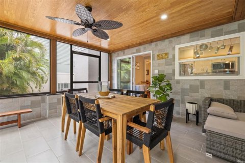 House in Orlando, Florida 4 bedrooms, 197.7 sq.m. № 1835493 - photo 3