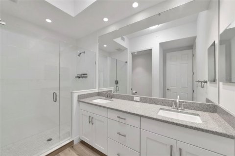 Condo in Bradenton, Florida, 2 bedrooms  № 2372918 - photo 21
