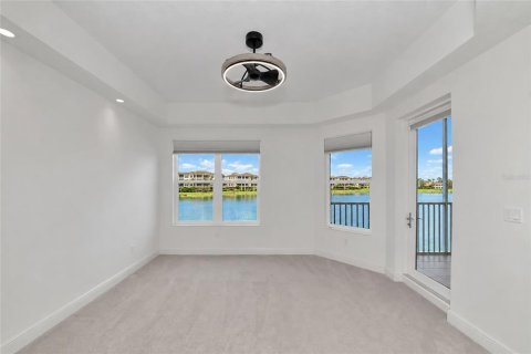 Condo in Bradenton, Florida, 2 bedrooms  № 2372918 - photo 17