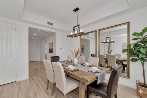 Condo in Bradenton, Florida, 2 bedrooms  № 2372918 - photo 8