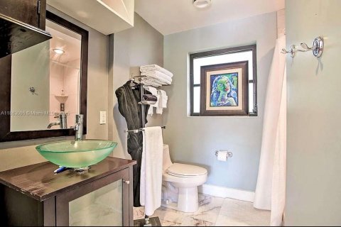 Снять в аренду виллу или дом в Форт-Лодердейл, Флорида 3 спальни, 173.36м2, № 1957996 - фото 21