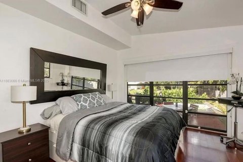 Снять в аренду виллу или дом в Форт-Лодердейл, Флорида 3 спальни, 173.36м2, № 1957996 - фото 19