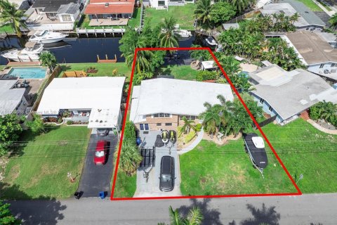 Снять в аренду виллу или дом в Форт-Лодердейл, Флорида 3 спальни, 173.36м2, № 1957996 - фото 29
