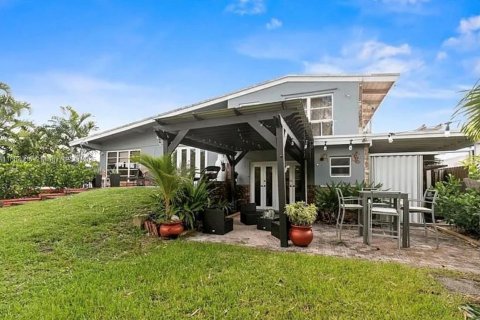 Снять в аренду виллу или дом в Форт-Лодердейл, Флорида 3 спальни, 173.36м2, № 1957996 - фото 15