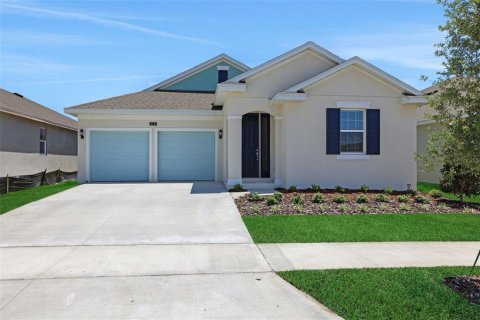 House in Apopka, Florida 4 bedrooms, 212.1 sq.m. № 1761337 - photo 1