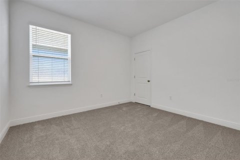 House in Apopka, Florida 4 bedrooms, 212.1 sq.m. № 1761337 - photo 23